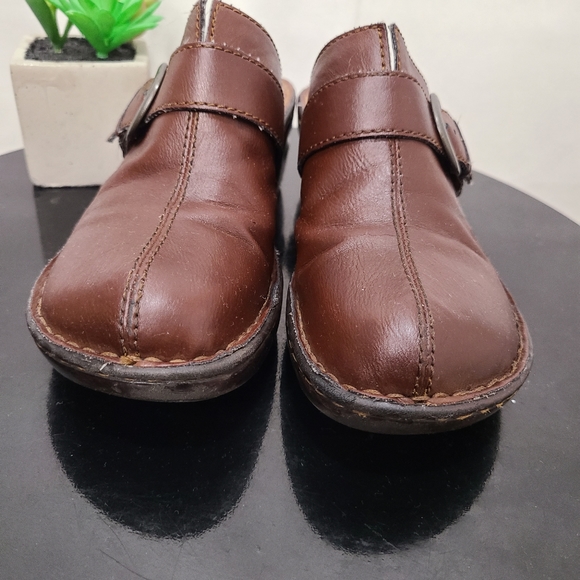 Born Brown Leather Clogs - Picture 3 of 10